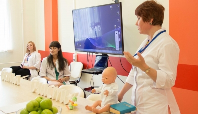 Специалисты Краевого центра  охраны материнства и детства презентовали экспресс-курс для будущих мам